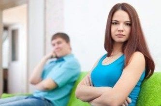 удержать супругу